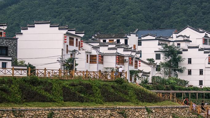 鲁园上河村